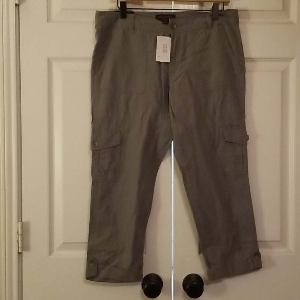 Cropped pants